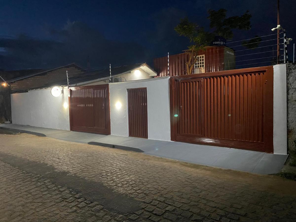 Container Lb Com Garagem Para Carros De Ate 4,5M 博阿维斯塔 外观 照片